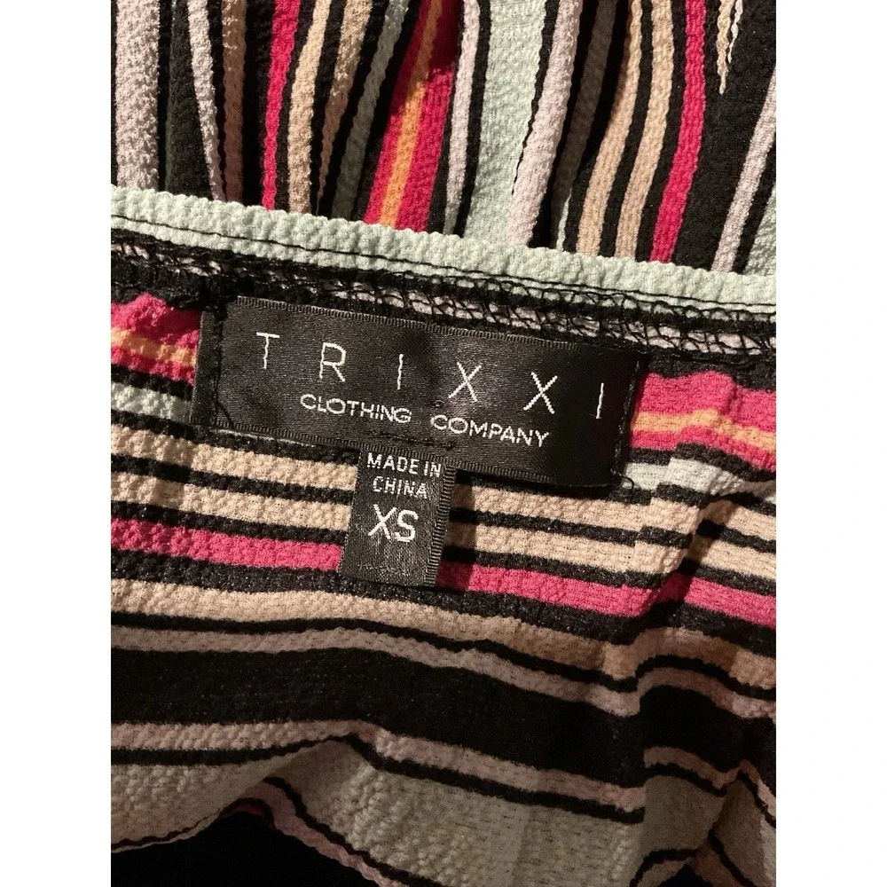 Trixxi Womens XS Striped Cami‎ Romper V Neck Elastic Waist Adjustable Boho Chic